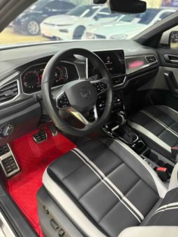 
										Volkswagen T-Roc, 2024 full									