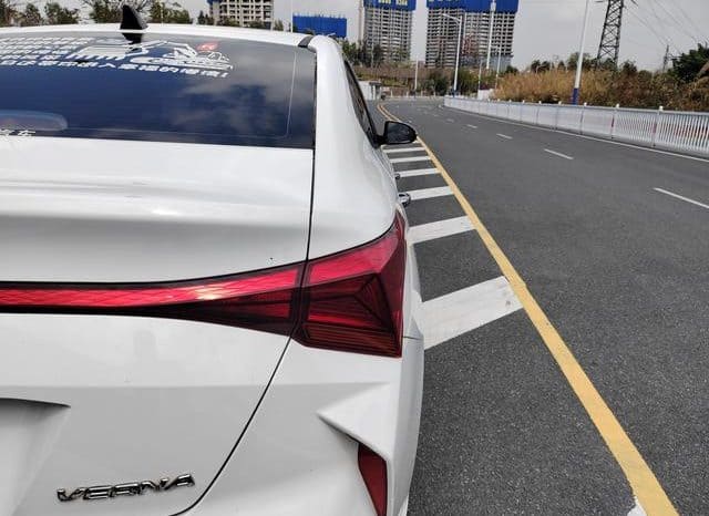 
								Hyundai Solaris II (1,6), 2021 full									