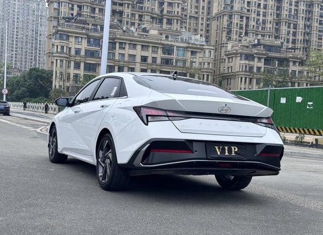 
								Hyundai Elantra (VII), 2023 full									