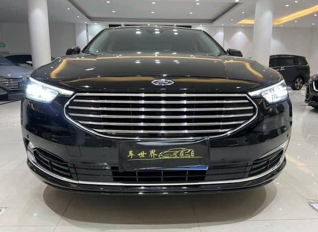 
								Ford Taurus (VI), 2021 full									
