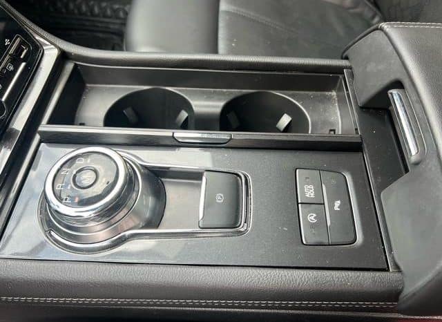 
								Ford Taurus (VI), 2021 full									