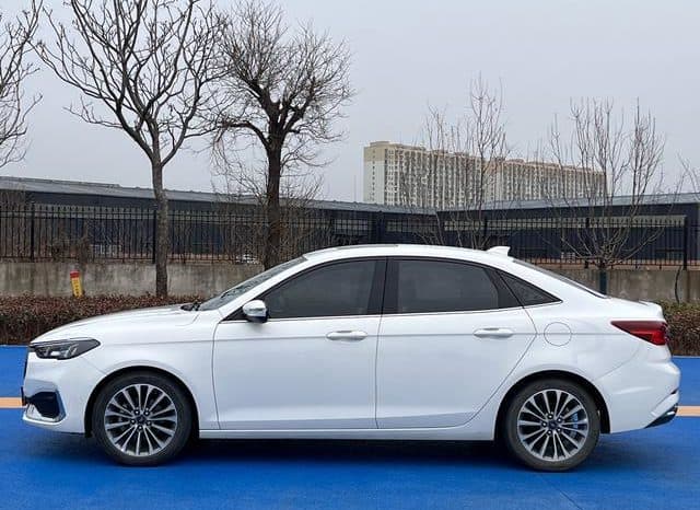 
								Ford Focus (IV), 2021 full									