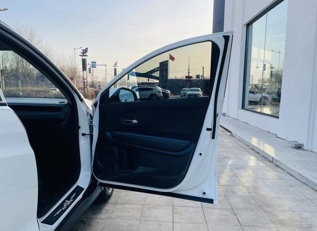 
								Honda Vezel, 2022 full									