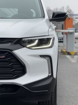 
										Chevrolet Tracker, 2025 full									