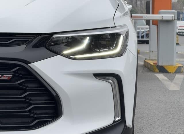 
								Chevrolet Tracker, 2025 full									
