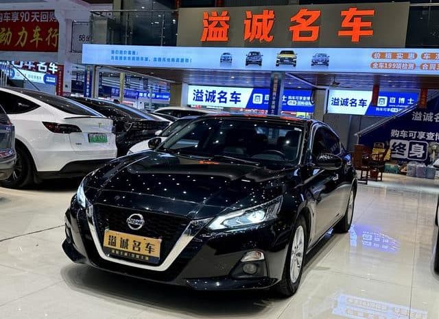 67cb20f45708f Nissan Altima (VI), 2020