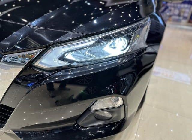 
								Nissan Altima (VI), 2020 full									