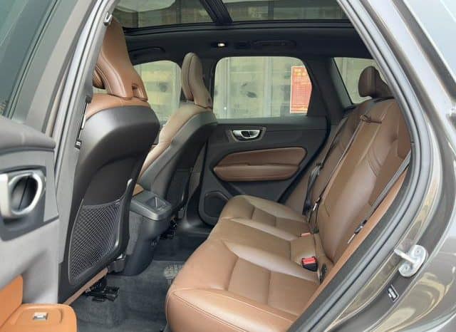 
								Volvo XC60, 2024 full									