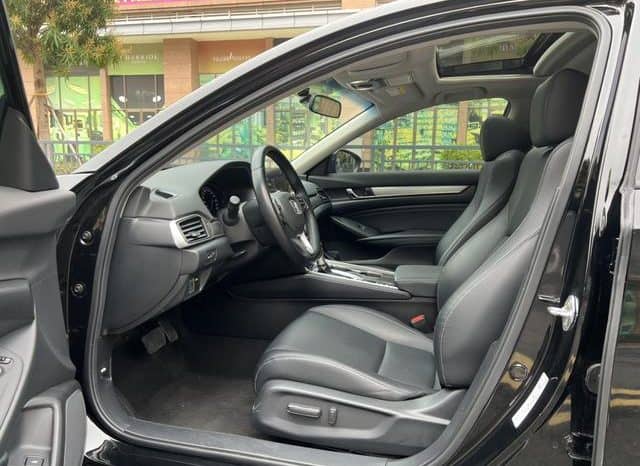 
								Honda Accord, 2020 full									