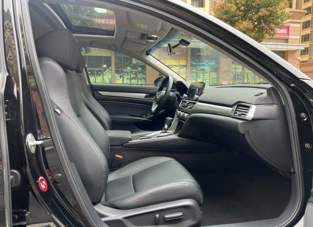 
								Honda Accord, 2020 full									