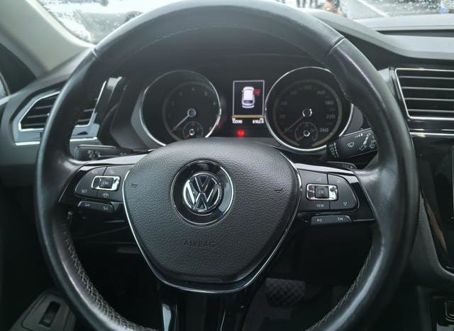 
								Volkswagen Tiguan L, 2020 full									