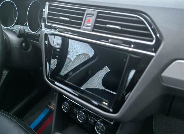 
								Volkswagen Tiguan L, 2020 full									