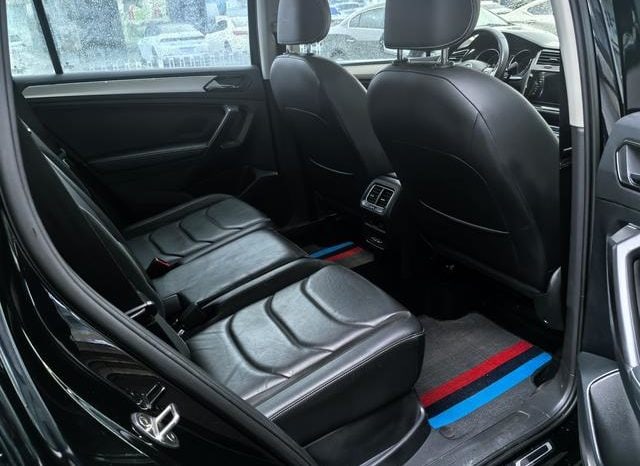 
								Volkswagen Tiguan L, 2020 full									