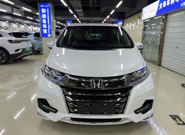 
								Honda Odyssey, 2021 full									
