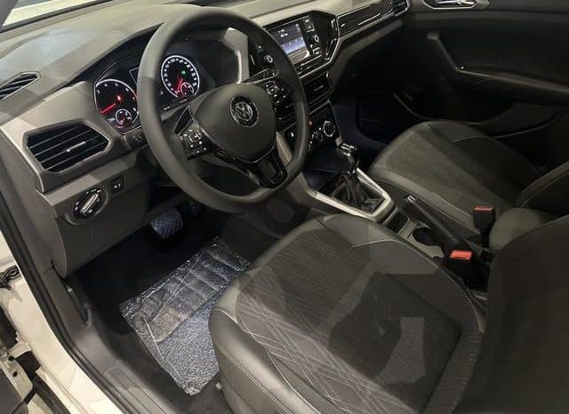 
								Volkswagen T-Cross, 2020 full									