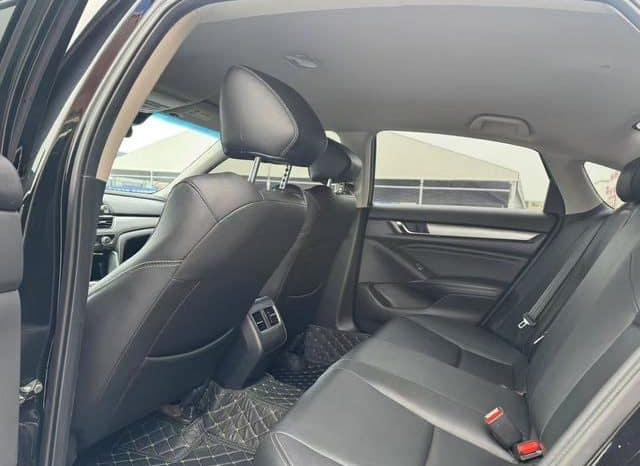 
								Honda Accord, 2020 full									