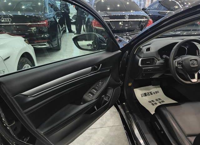 
								Honda Accord, 2021 full									