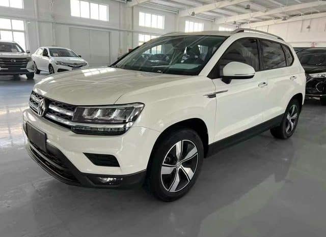 67cb669bca7db Volkswagen Tharu, 2020
