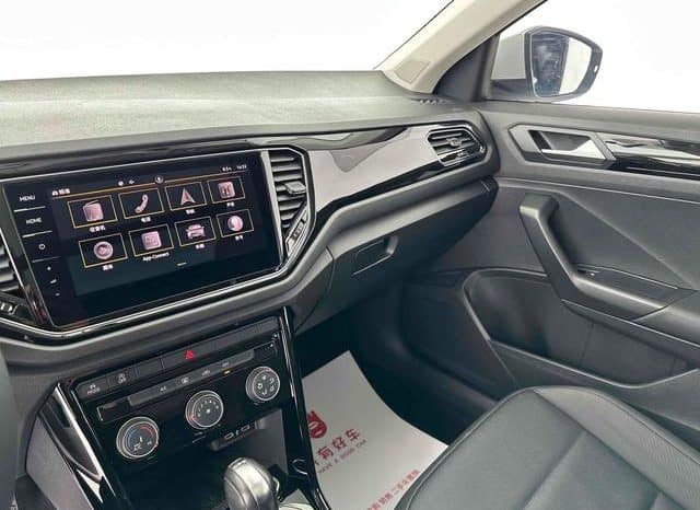 
								Volkswagen T-Roc, 2021 full									