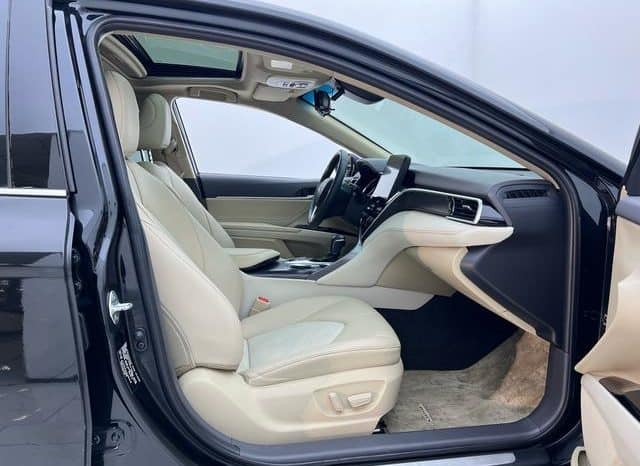 
								Toyota Camry, 2021 full									