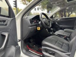 
										Volkswagen T-Roc, 2022 full									