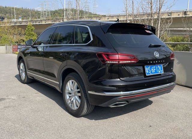 
								Volkswagen Touareg, 2020 full									