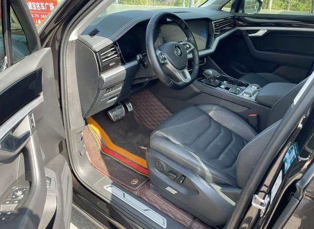 
								Volkswagen Touareg, 2020 full									