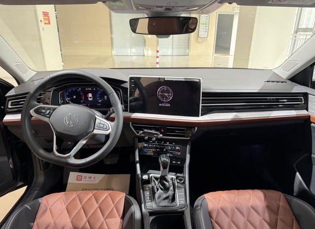 
								Volkswagen Jetta, 2022 full									