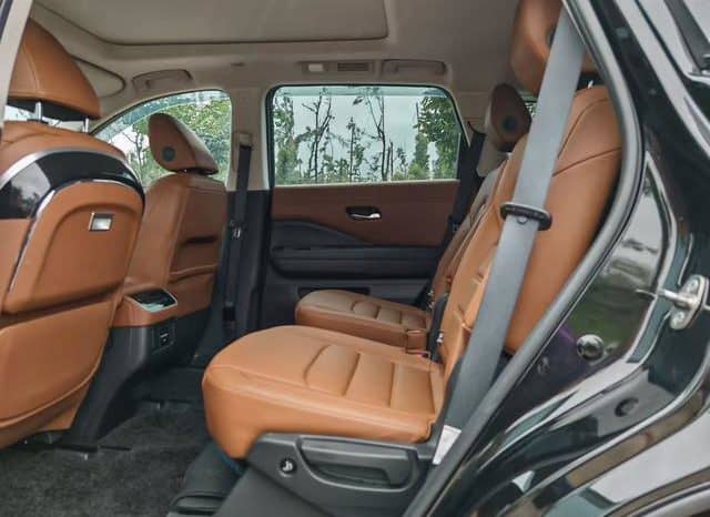 
								Nissan Pathfinder, 2024 full									