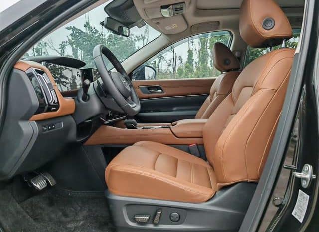
								Nissan Pathfinder, 2024 full									