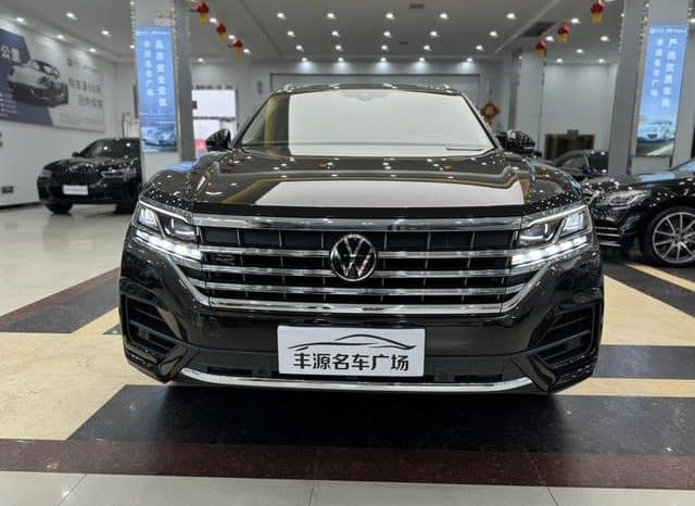 
								Volkswagen Touareg, 2021 full									