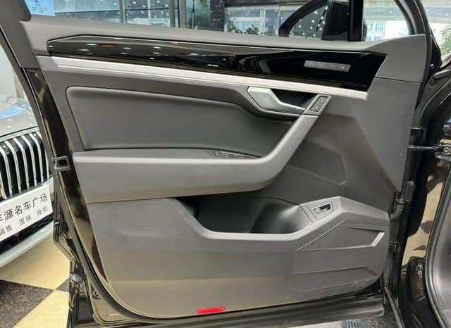 
								Volkswagen Touareg, 2021 full									