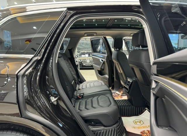 
								Volkswagen Touareg, 2021 full									
