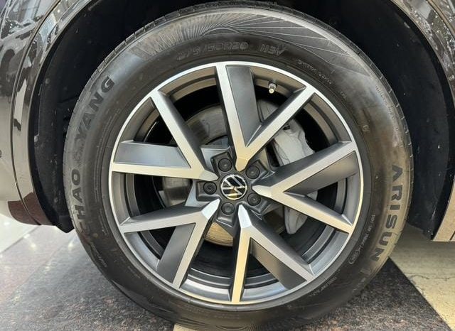
								Volkswagen Touareg, 2021 full									
