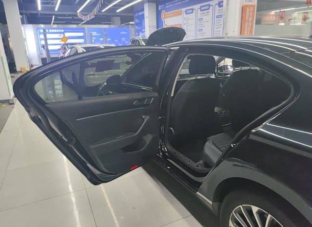 
								Volkswagen Magotan, 2020 full									