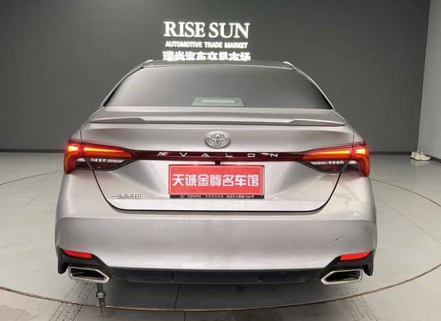 
								Toyota Avalon, 2022 full									