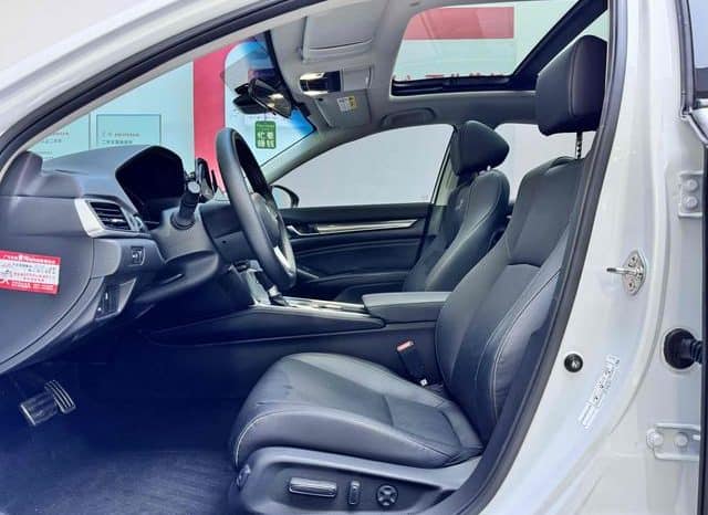 
								Honda Accord, 2023 full									