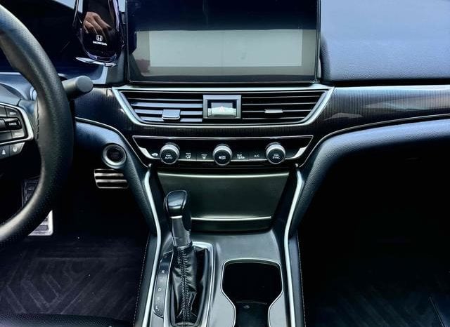 
								Honda Accord, 2023 full									