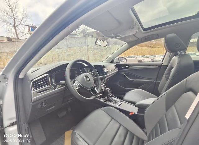 
								Volkswagen Jetta, 2022 full									
