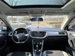 
										Volkswagen T-Roc, 2022 full									