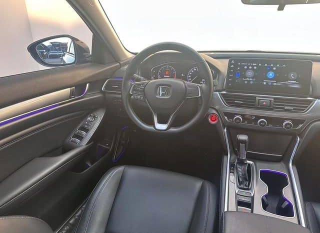 
								Honda Accord, 2023 full									