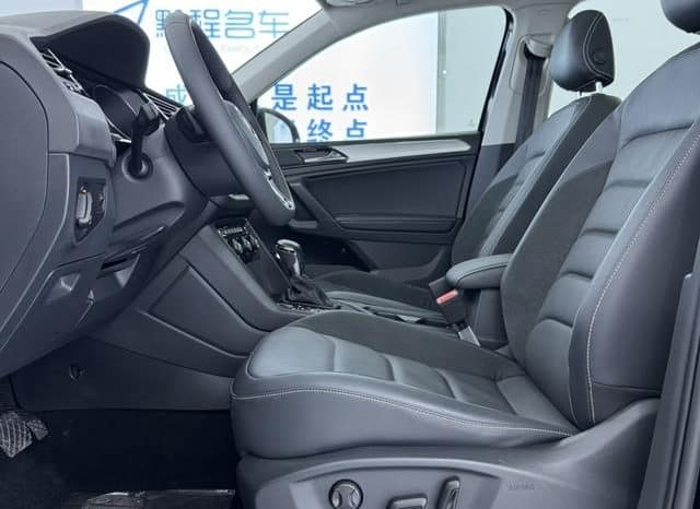 
								Volkswagen Tiguan L, 2020 full									
