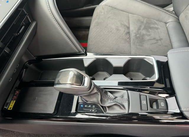 
								Toyota Camry, 2024 full									