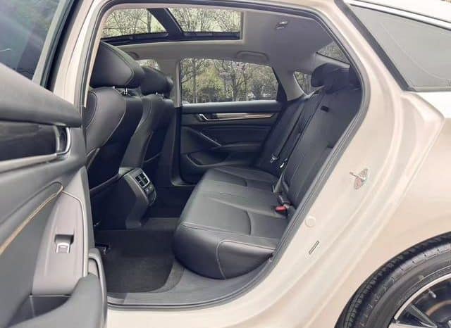 
								Honda Accord, 2023 full									