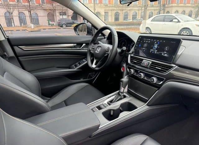 
								Honda Accord, 2023 full									