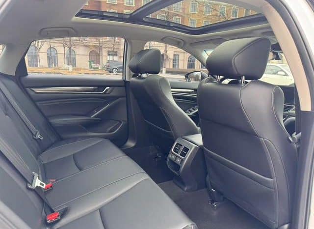 
								Honda Accord, 2023 full									