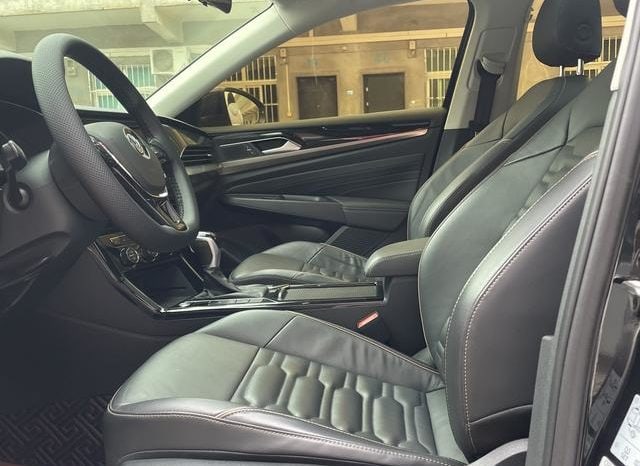
								Volkswagen Passat, 2020 full									