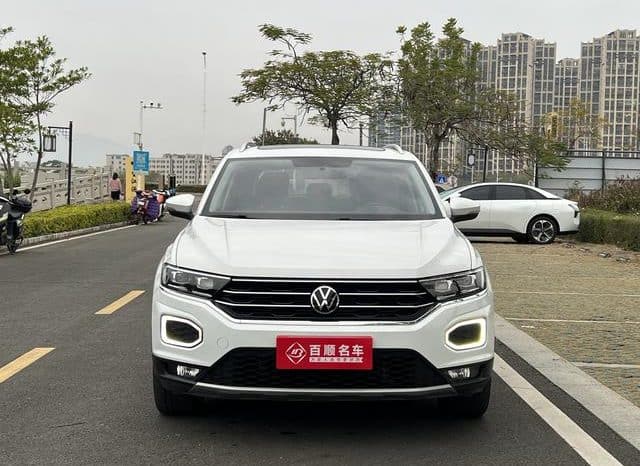 
								Volkswagen T-Roc, 2022 full									