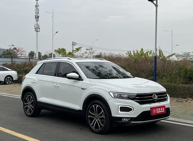 
								Volkswagen T-Roc, 2022 full									