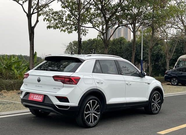 
								Volkswagen T-Roc, 2022 full									